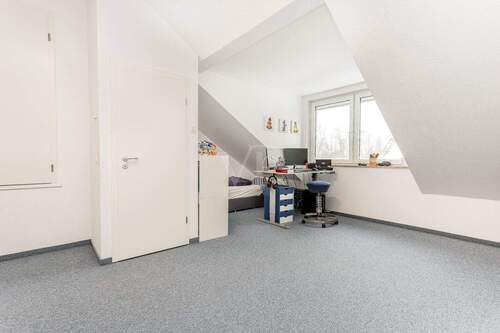 Kinder- / Hobbyzimmer 2. OG - 