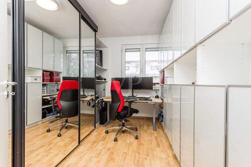 Office / Ankleide / Kinder - 