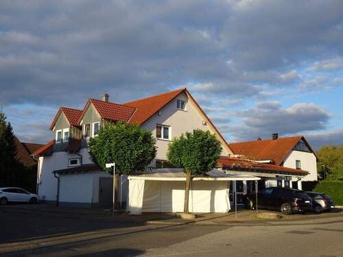 Ansicht.jpg - Wohn- und Geschäftshaus in zentraler Lage von Herzogenaurach-Lohhofgebiet