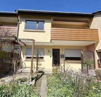 Gepflegtes Reihenmittelhaus mit Weitblick - Niederstetten
