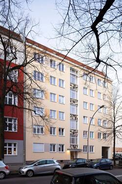 Fassade - 4 Zimmer Etagenwohnung zum Kaufen in Berlin
