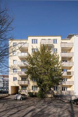 Hinterhof - 