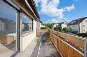 Großzügiger Balkon - 