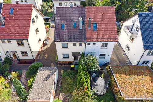Luftbildaufnahme - 5 Zimmer Doppelhaushälfte in Gerlingen