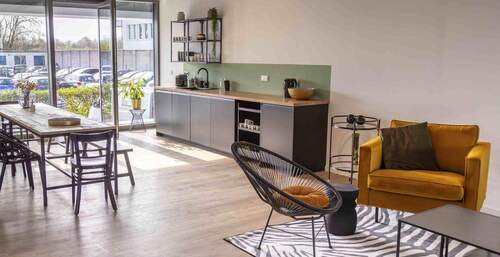 Küche und Loungebereich EG - 