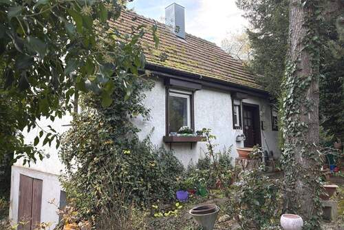 Hausansicht - Attraktives Grundstück mit EFH zur Neubebauung