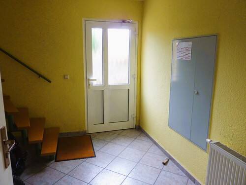 23012-3.jpg - Mehrfamilienhaus, Wohnhaus in Teuchern