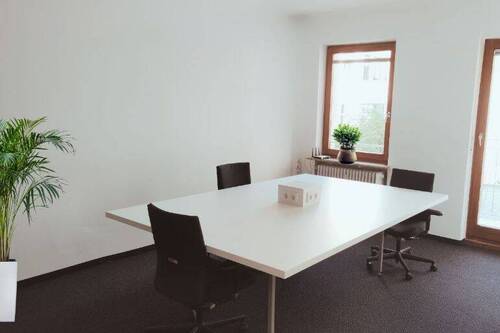Offene Arbeitsplätze 1 - Nürnberg: Flexible Büroplätze mit Rundumservice, Geschäftsadresse & Räume