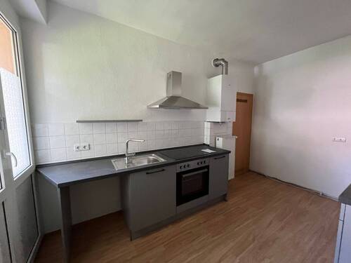 Küche mit Einbauküche - 