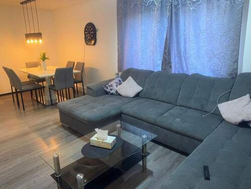 f8f0b261-3f26-42ba-a51b-32ac4e0f913d.jpg - 