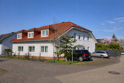 Bild 1 - Konz Roscheid - großes 2 Familienhaus mit Garage und Garten. Variable Wohnflächenaufteilung möglich