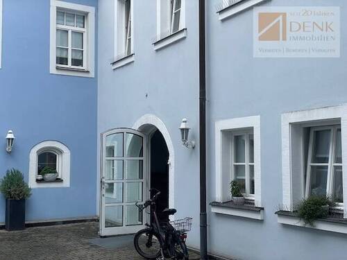 Hauseingang - 7 Zimmer Büro zur Miete in Kitzingen