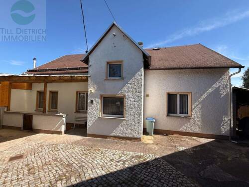 Hausansicht - 5 Zimmer Einfamilienhaus in Ilmenau