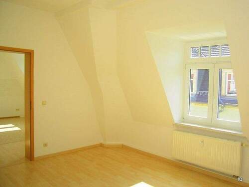 Wohnzimmer (Beispielbild) - 3 Zimmer Etagenwohnung zur Miete in Dresden