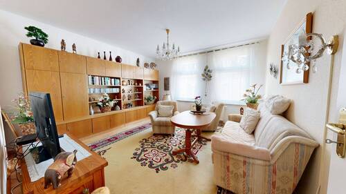 Wohnzimmer - 2 Zimmer Etagenwohnung zum Kaufen in Markkleeberg