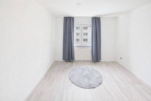Schlafzimmer 2 OG - 