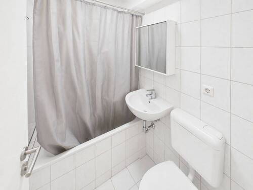 Bad 1 OG - Etagenwohnung mit 140,30 m&sup2; in Dortmund zum Kaufen