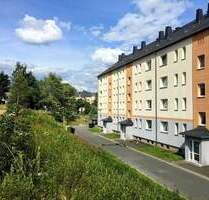Ruhige und gemütliche 2-Zi-EG-Neubauwohnung Balkon, Bad m. Fenster & EBK in Elterlein