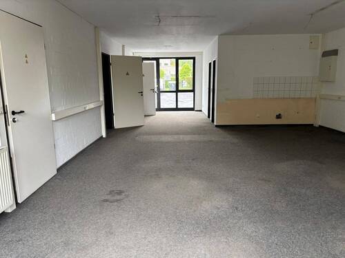 Eingangsbereich - Halle in Göttingen zur Miete