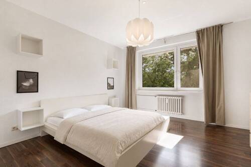 Schlafzimmer - 3 Zimmer Etagenwohnung zum Kaufen in Berlin