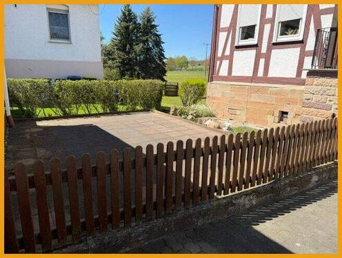 Terrasse und Gartenbereich - 