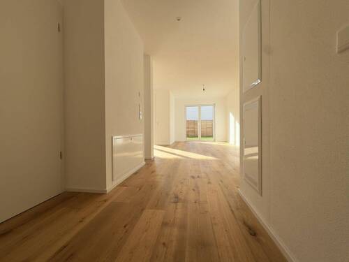 Flur, Echtholz-Parkett - 3 Zimmer Etagenwohnung in Geisenfeld