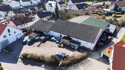 Grundstück - Die Bagger warten schon! Perfektes Bauprojekt mit genehmigtem Plan für 26 Einheiten in Rottenburg!