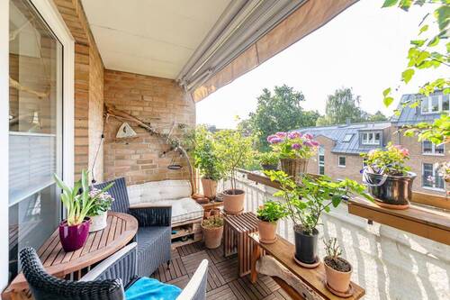 ... Loggiazugang. - Etagenwohnung mit 72,00 m² in Reinbek zum Kaufen