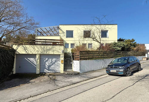 Vorderansicht_Garage - 6 Zimmer Einfamilienhaus zum Kaufen in Altdorf