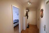 Flur - 3 Zimmer Etagenwohnung in Reinbek