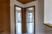 NEU Flur - 