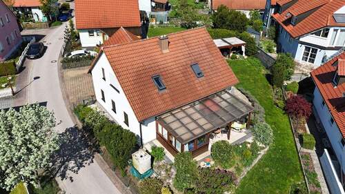Außenperspektive - 8 Zimmer Einfamilienhaus in Herrieden