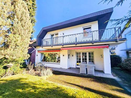 Rückansicht - 5 Zimmer Mehrfamilienhaus, Wohnhaus zum Kaufen in Leverkusen