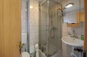 Badezimmer 2 OG links Hinterhaus - 