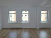 Wohnbereich, Schlafen - 1 Zimmer Etagenwohnung in Magdeburg
