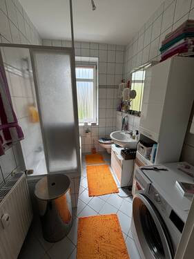 Ehemaliges Bad, das noch erneuert wird - 