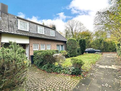 Hausanicht Vorderseite - 4 Zimmer Einfamilienhaus zum Kaufen in Neuss