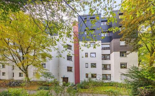 Außenansicht Wohnanlage - Garage, Stellplatz in München