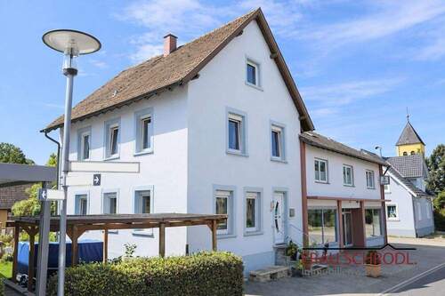 Bild 3 - 5 Zimmer Mehrfamilienhaus, Wohnhaus in Gottmadingen