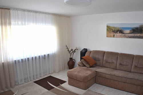 Wohnzimmer - 2 Zimmer Etagenwohnung zum Kaufen in Eisingen