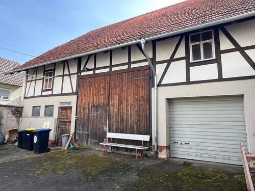 Scheune mit Garage - 