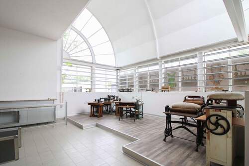 Ausstellungsraum 2 - 