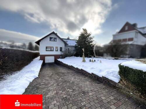 Außenansicht - Traumhafter Blick zum Meißner! - 248.000,00&nbsp;EUR Kaufpreis, ca.&nbsp; 176,00&nbsp;m&sup2;&nbsp;Wohnfl&auml;che