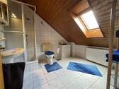Badezimmer Dachgeschoss - 