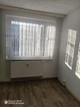 IMG_20260108_100557_701.jpg - 3 Zimmer Etagenwohnung zum Kaufen in Hoyerswerda