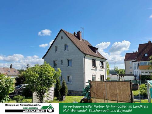 Seitenansicht - 6 Zimmer Einfamilienhaus zum Kaufen in Selb