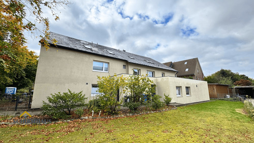 Hausansicht - 2 Zimmer Mehrfamilienhaus, Wohnhaus zum Kaufen in Tangstedt