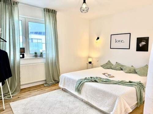 Bild 1 - Tolle Wohnung - Stilvolle 3-Zimmer-Wohnung im 1. OG - neuwertig & sofort verfügbar!