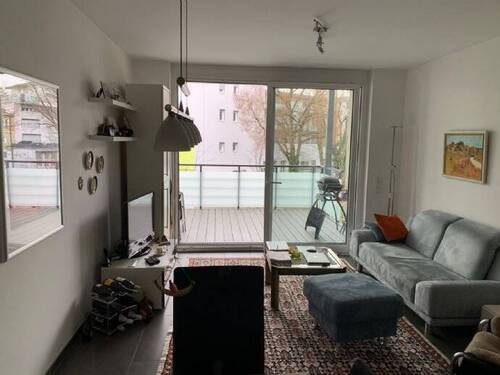 Wohnen/Loggia - Etagenwohnung mit 72,80 m&sup2; in Würzburg zur Miete