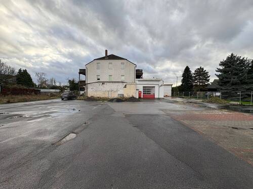 Grundstücksansicht - 